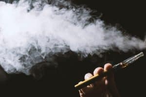 Study Shows Increase in Teen Vaping Marijuana Even as in the Face of Outbreak of Deadly Lung Illness